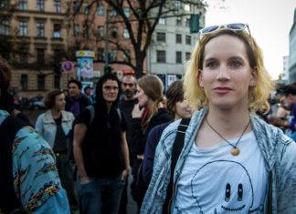 Illinois Purges Social Workers And Foster Families Who Don’t ‘Facilitate’ Transgenderism