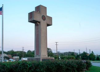 U.S. Supreme Court rules Peace Cross war memorial can stand
